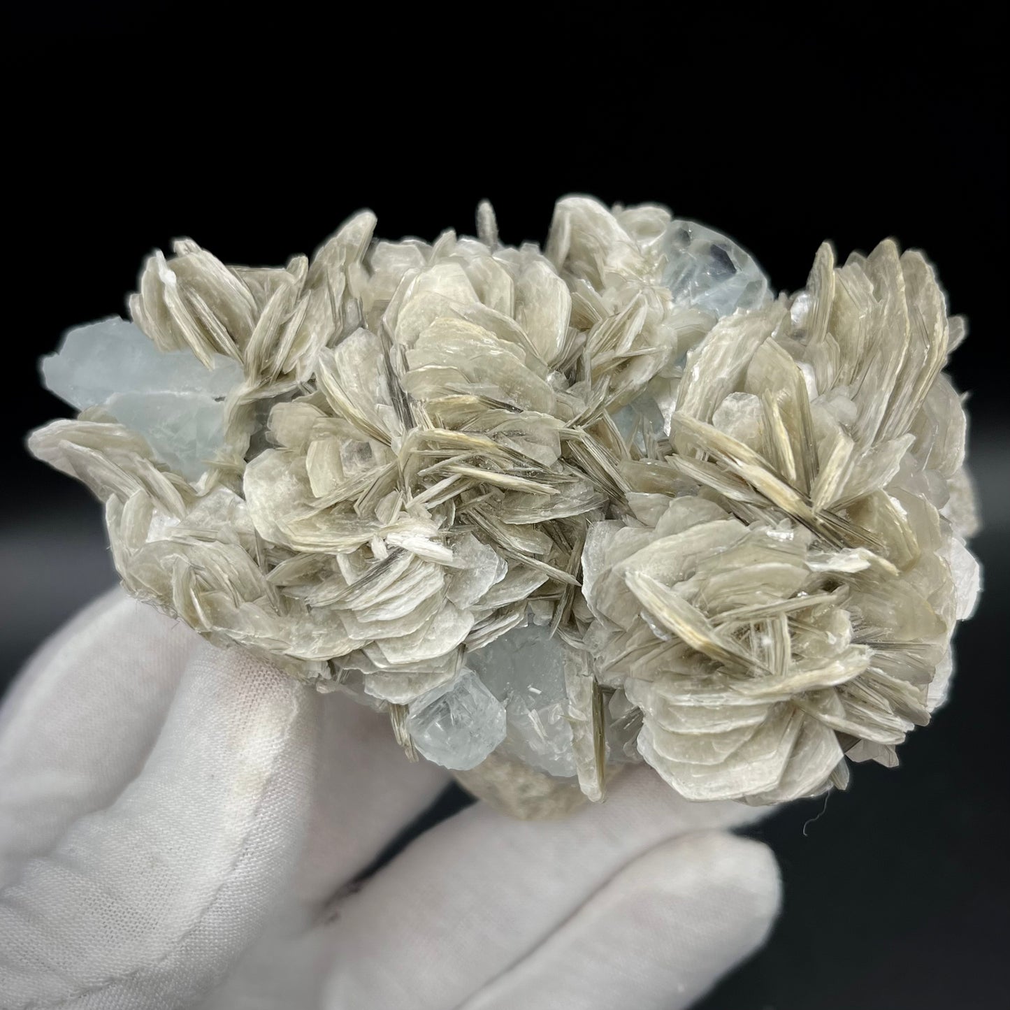 Aquamarine on Muscovite/Feldspar
