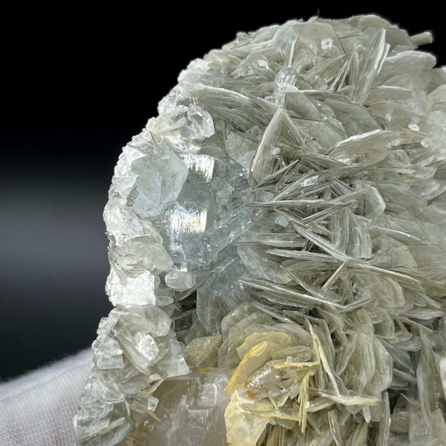 Aquamarine on Muscovite & Feldspar