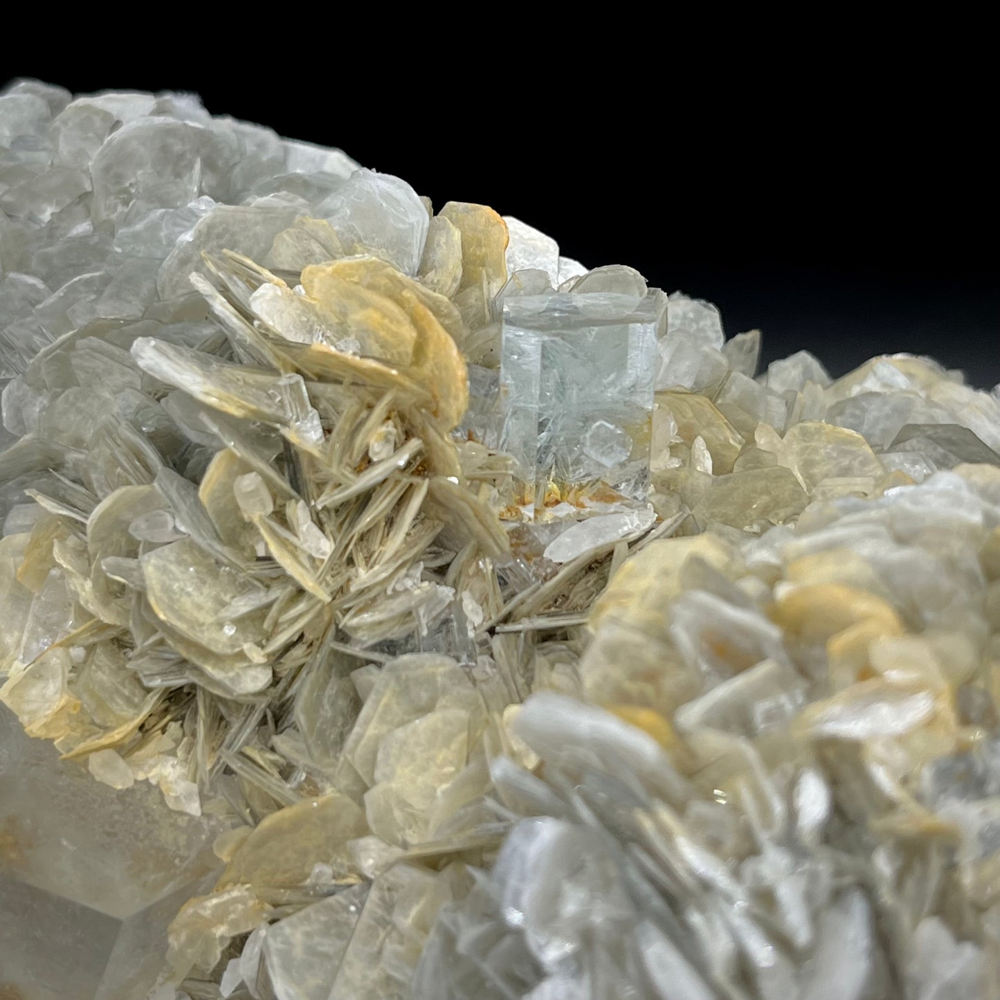 Aquamarine on Muscovite & Feldspar