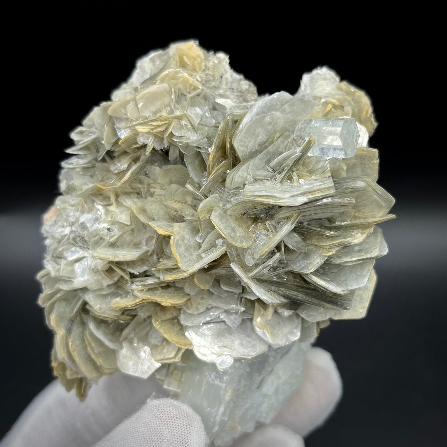 Aquamarine on Muscovite & Feldspar