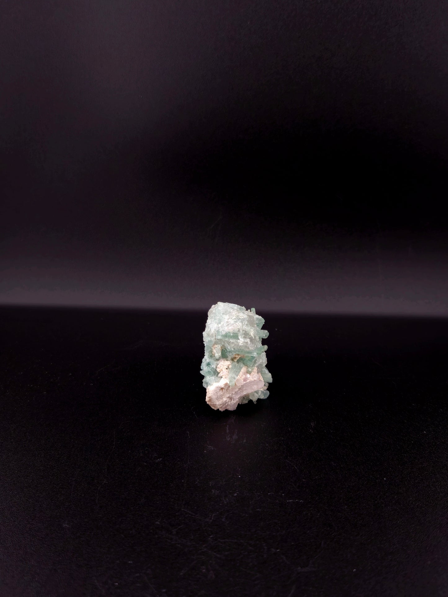 Natural Indicolite Tourmaline โ Vibrant Blue Tourmaline Specimen for Collectors