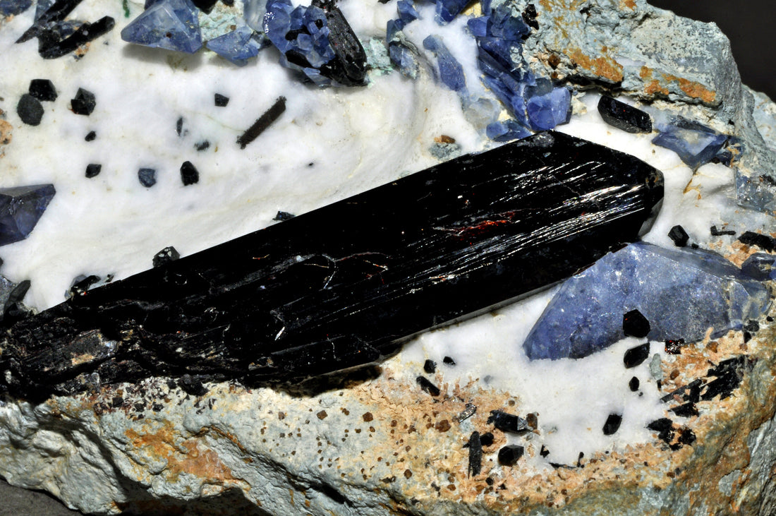 Neptunite