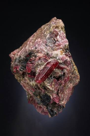 Pyroxmangite