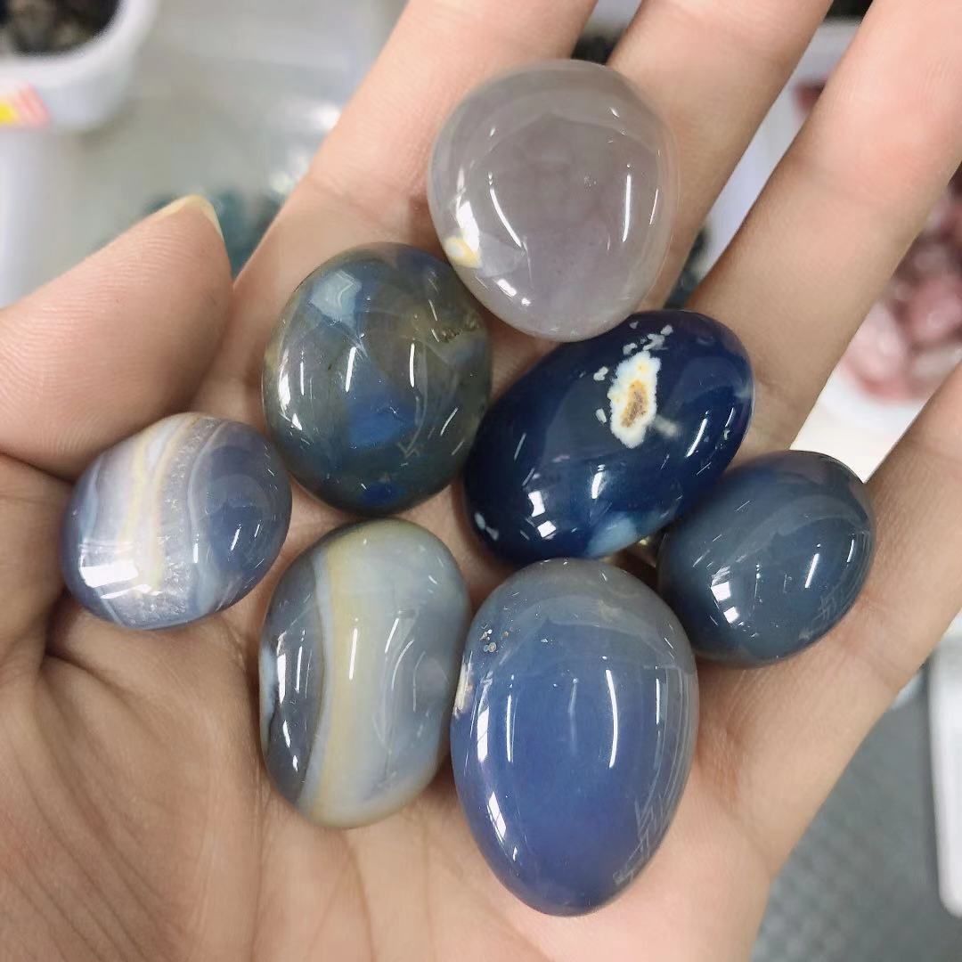 Blue Agate Tumbled Stones
